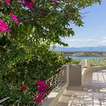 Villa Portoheli Terra & Mare Villas, Two Combined Rozaíika