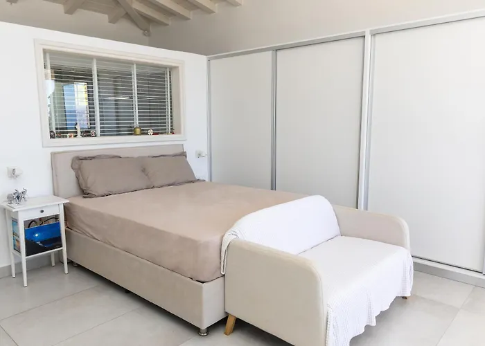 Portoheli Terra & Mare Villas, Two Combined Βίλα Ροζαίικα